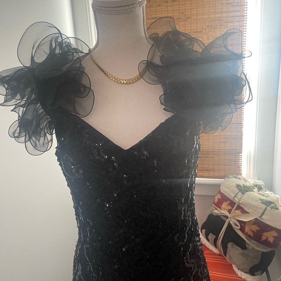 80's SEQUINS DRESS - Picture 9 of 10